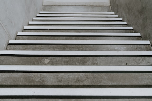 Entreprise pour entretien de la cage d’escalier une copropriété à aix-en-provence ou Marseille